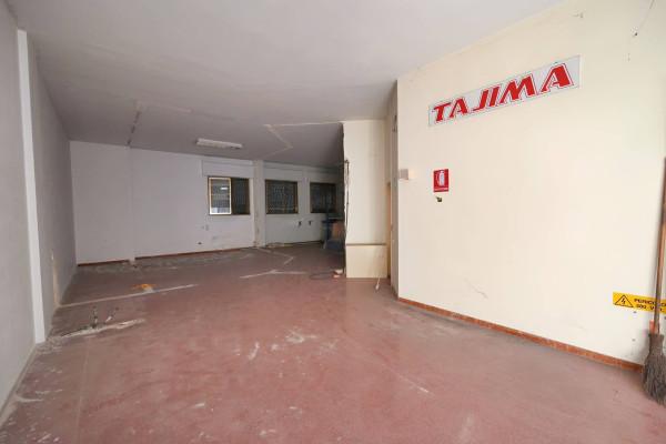 Negozio in Via della Conciliazione, Putignano, {3} - Foto 2