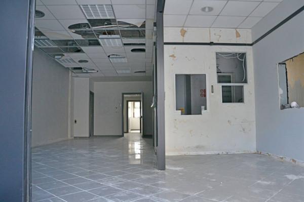 Negozio in Via Roma, Putignano, {3} - Foto 1