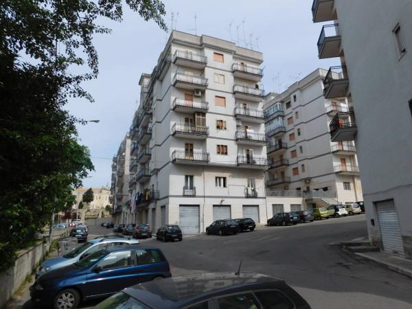 Magazzino in Via Carlo Pisacane, Martina Franca, {3} - Foto 1