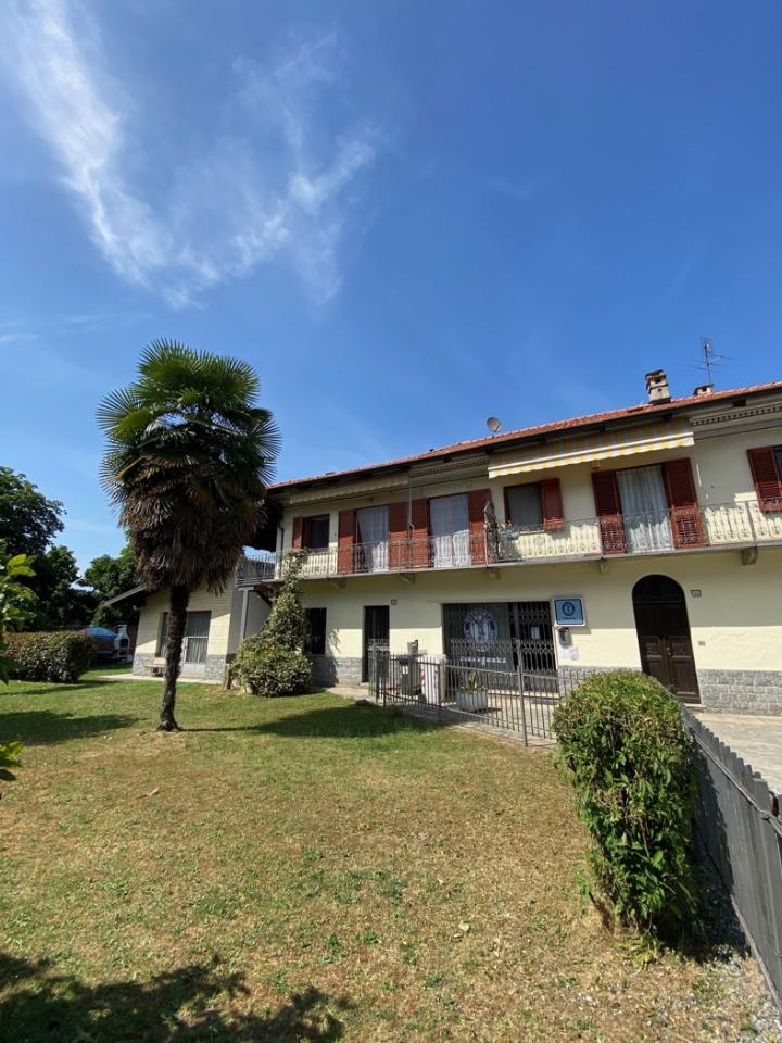 Palazzina commerciale in Via Pinerolo Susa 94, Sangano, {3} - Foto 1