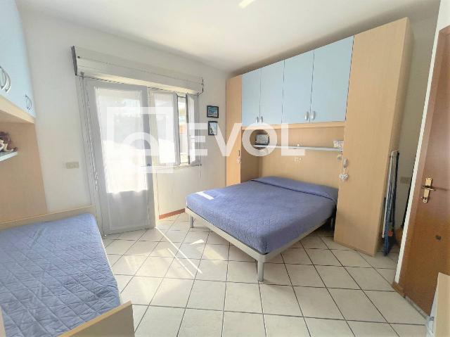 2-room flat in Viale dei Platani 35, Lignano Sabbiadoro - Photo 1