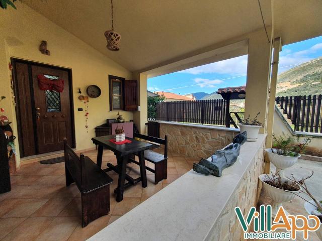 Villa in Via Provinciale per Lenola 20, Fondi - Foto 1