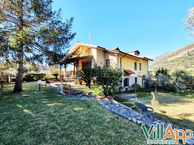 Villa in Via Provinciale per Lenola 12, Fondi - Foto 1