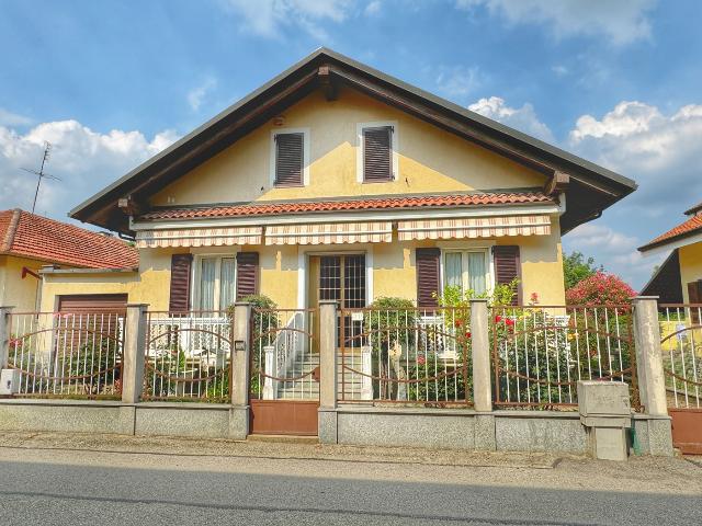 Mansion in Via Bologna 11, Beinasco - Photo 1