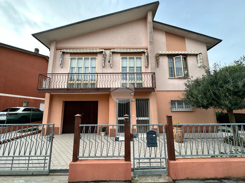 Villa in vendita a Bagnolo San Vito