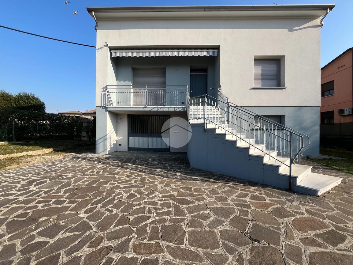 Villa in vendita a Bagnolo San Vito