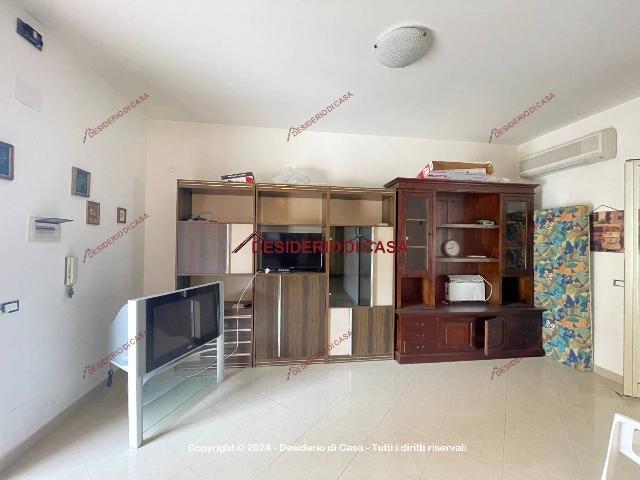 3-room flat in Autostrada Messina-Palermo, Campofelice di Roccella - Photo 1