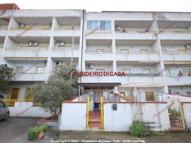 One-room flat in {3}, Viale Madonie 9 - Photo 1