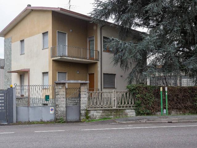 Villa in Via Provinciale Saronnese 10, Rescaldina - Foto 1