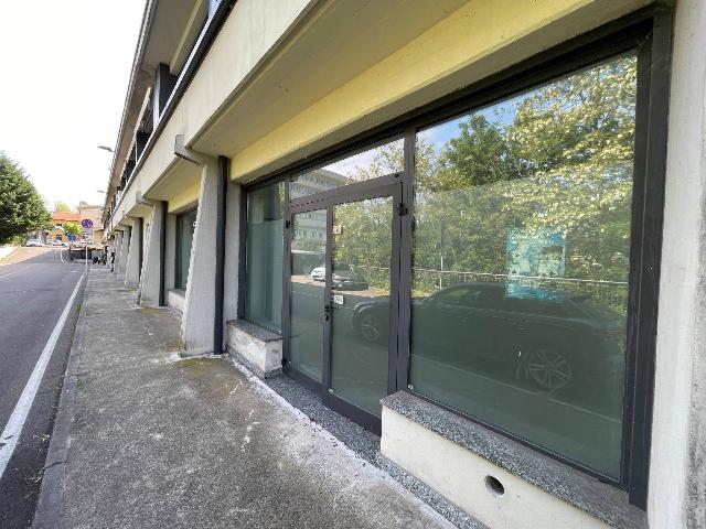 Negozio in {3}, Viale Belforte 186 - Foto 1