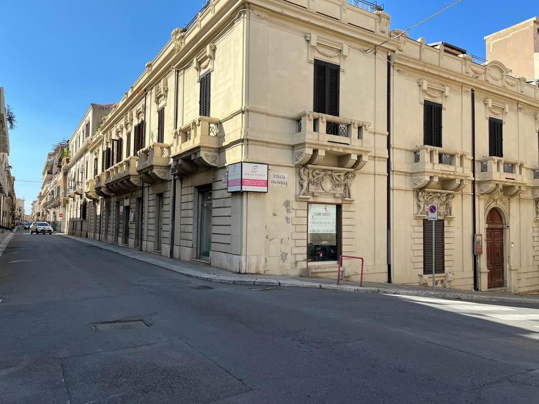 Negozio in Via del Torrione, Reggio Calabria, {3} - Foto 2