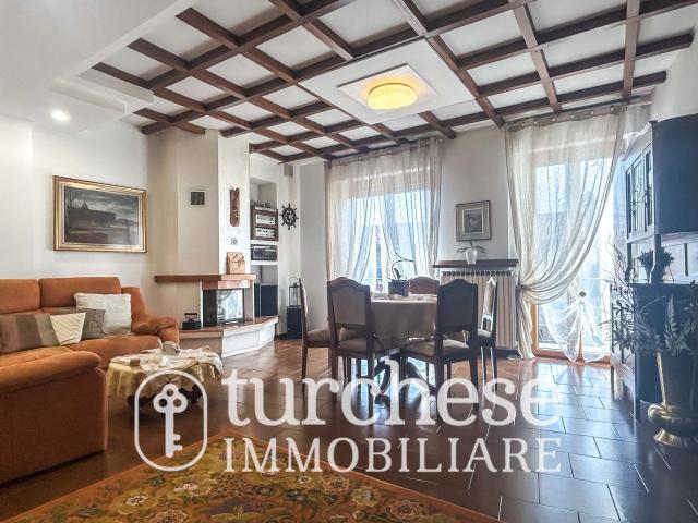 4-room flat in Via Libertà 30, Paladina - Photo 1