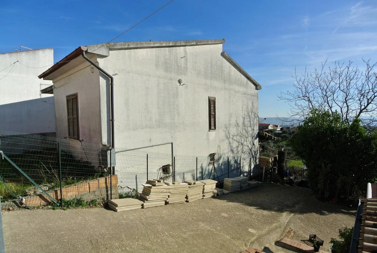 Casa indipendente in vendita a Citta' Sant'Angelo