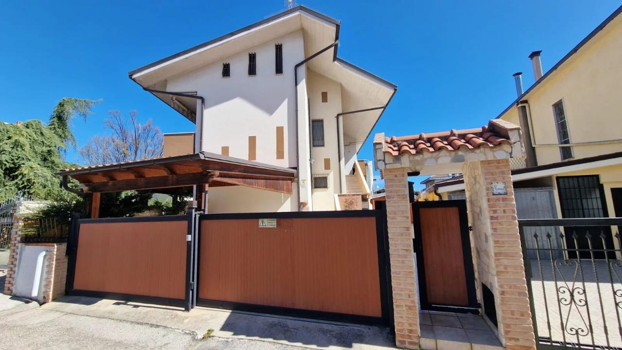 Villa plurifamiliare in vendita a Montesilvano