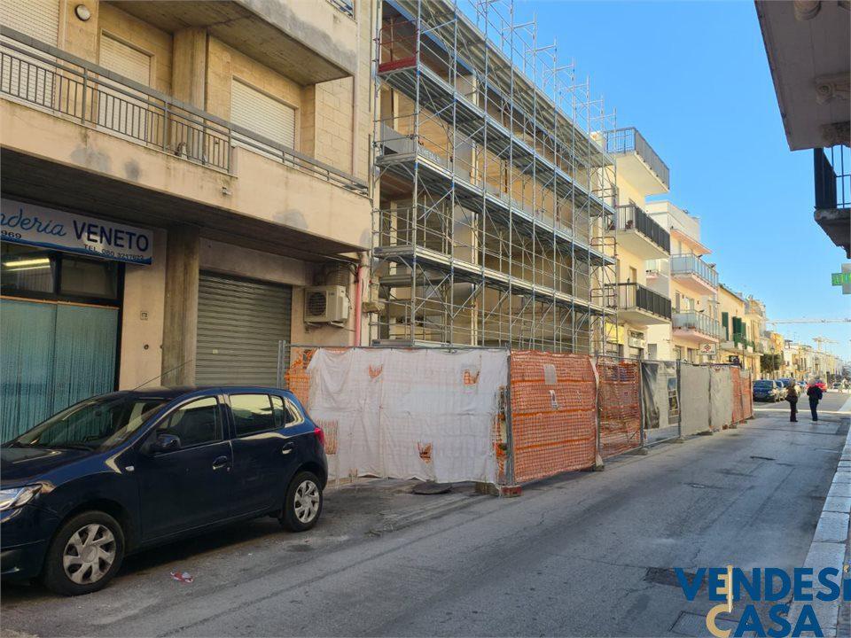 Negozio in Via Vittorio Veneto 180, Adelfia, {3} - Foto 2