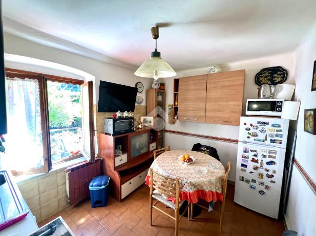 2-room flat in Via Celesia 61, Genova - Photo 1