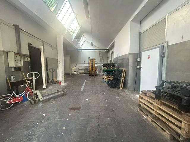 Magazzino in , Vigevano, {3} - Foto 2