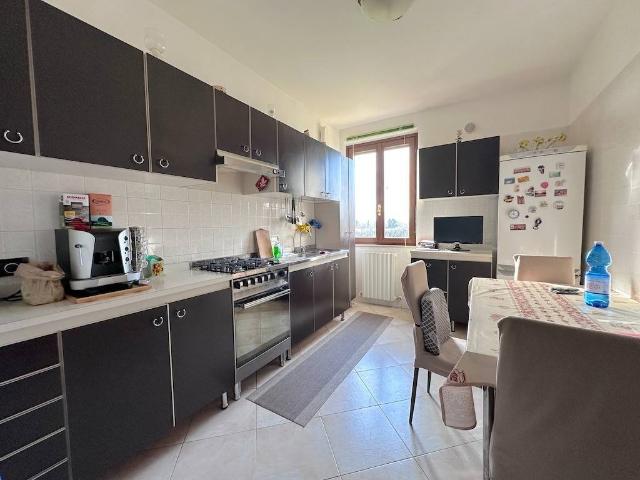 Vierzimmerwohnung in Via Roncaglia, Santarcangelo di Romagna - Foto 1