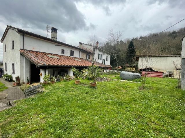 Semi-detached house, Lucca - Photo 1