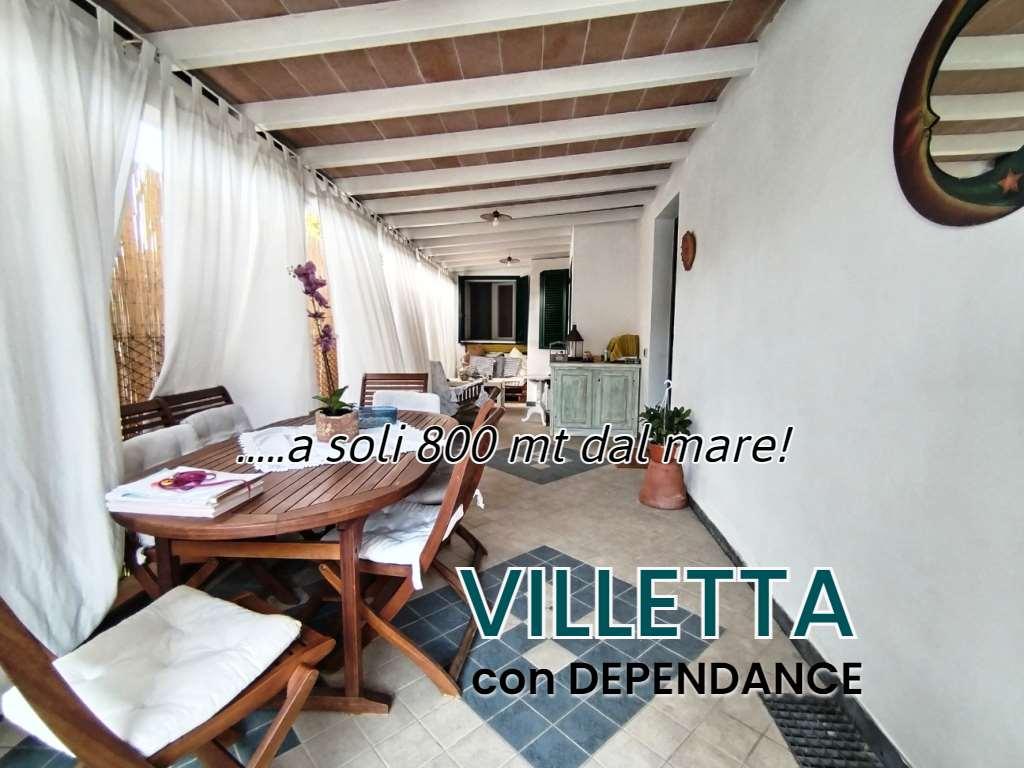 Villa bifamiliare in vendita a Pietrasanta
