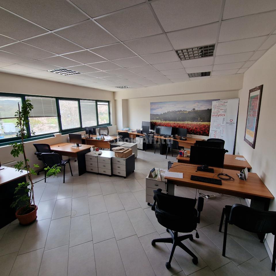 Ufficio in Via P. Nenni, Monteriggioni, {3} - Foto 1