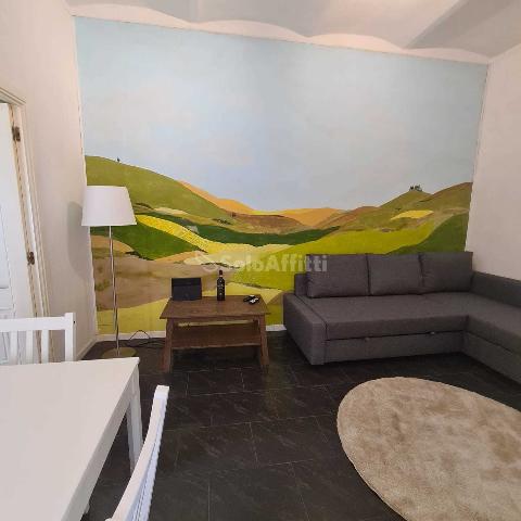 Vierzimmerwohnung in Via Piave, Siena - Foto 1