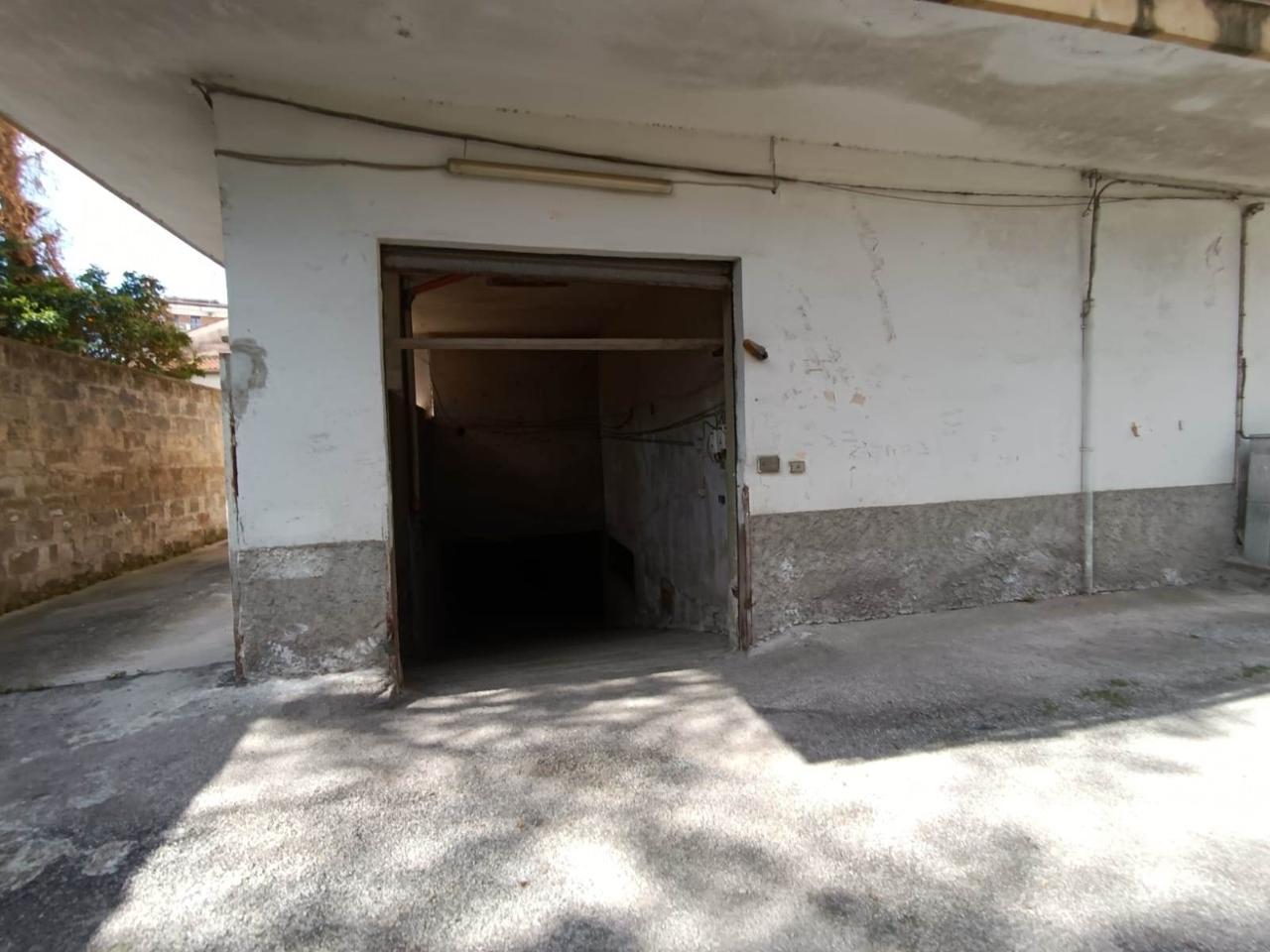 Negozio in , Pontecagnano Faiano, {3} - Foto 2