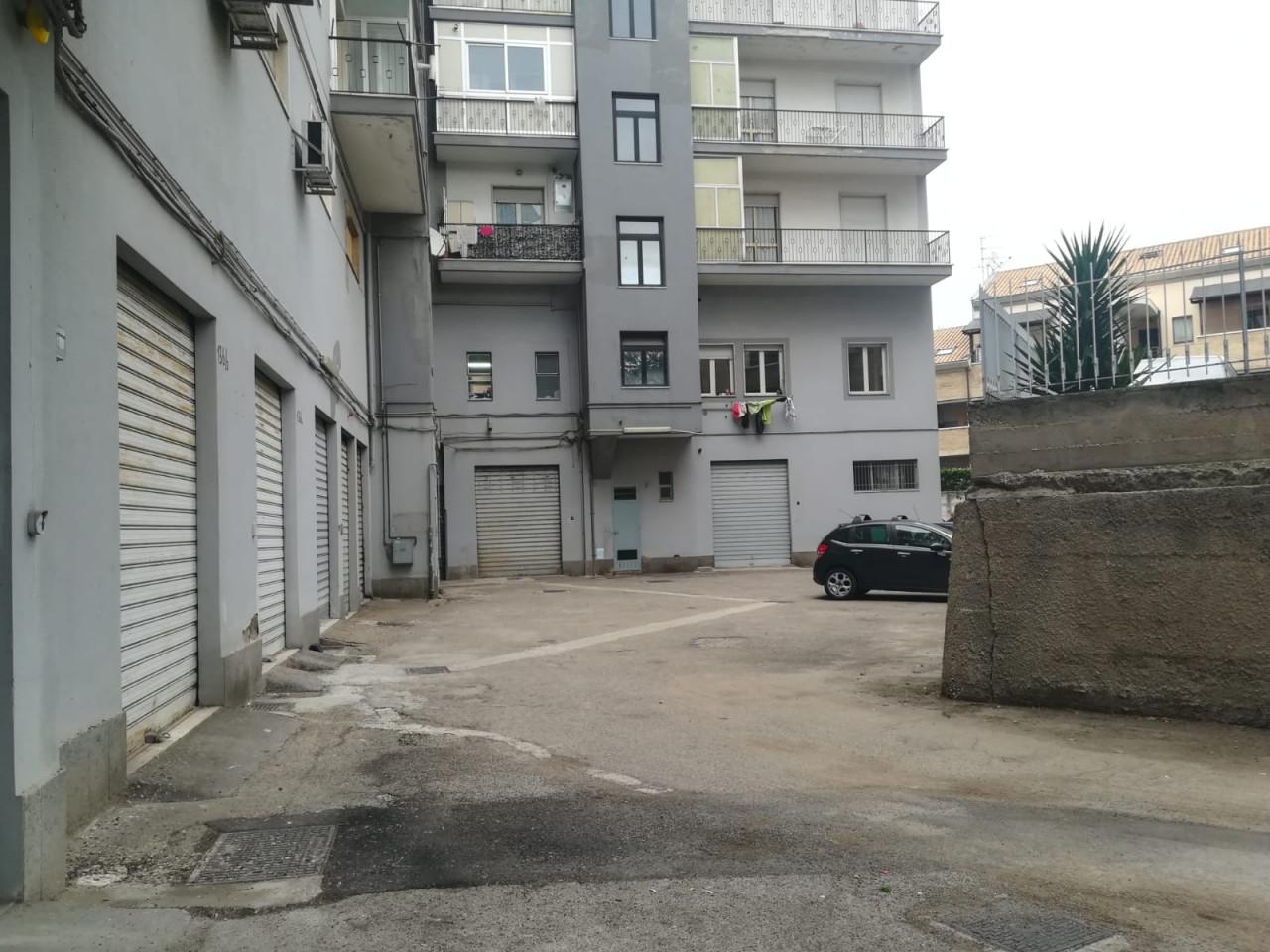 Magazzino in Via Arapietra, Pescara - Foto 1