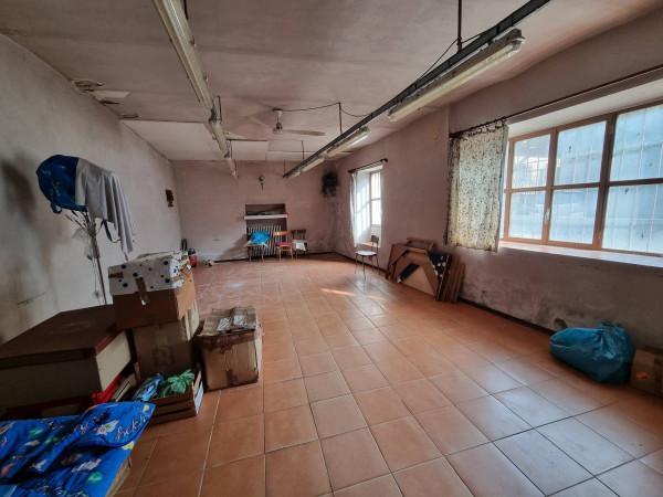 Magazzino in Via Molinaccio, Sesto Calende, {3} - Foto 2