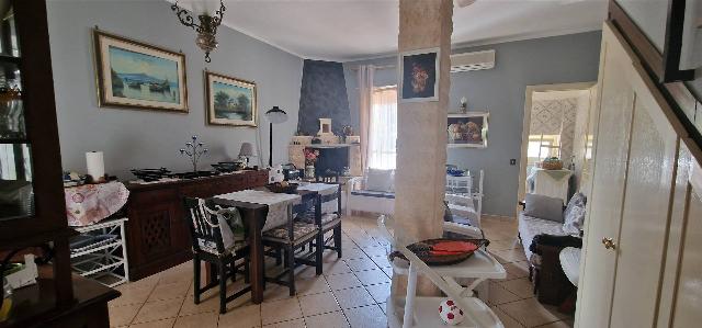 Villa a schiera in {3}, Viale Cristoforo Colombo - Foto 1