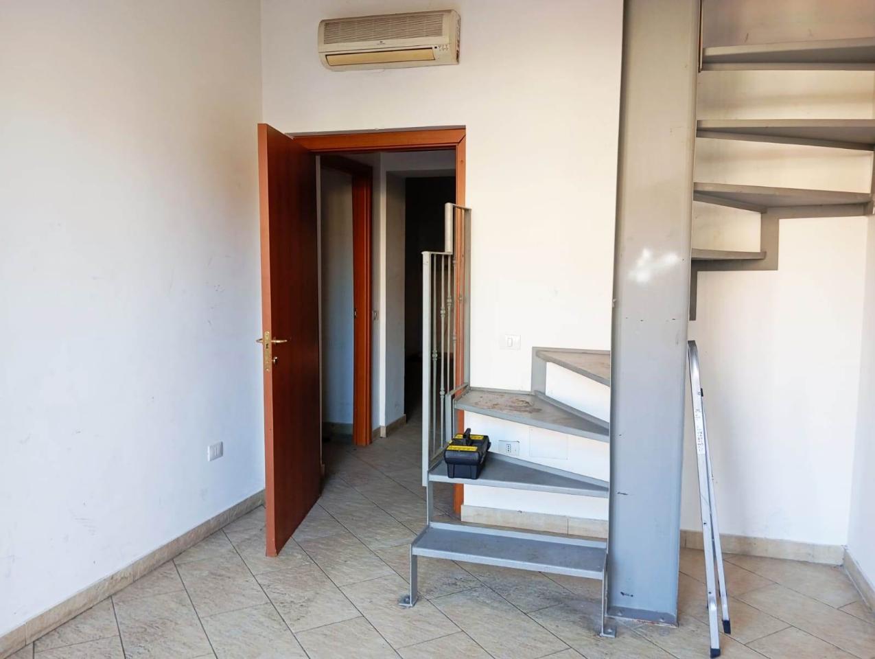 Negozio in Via del Lanificio, Terni, {3} - Foto 1