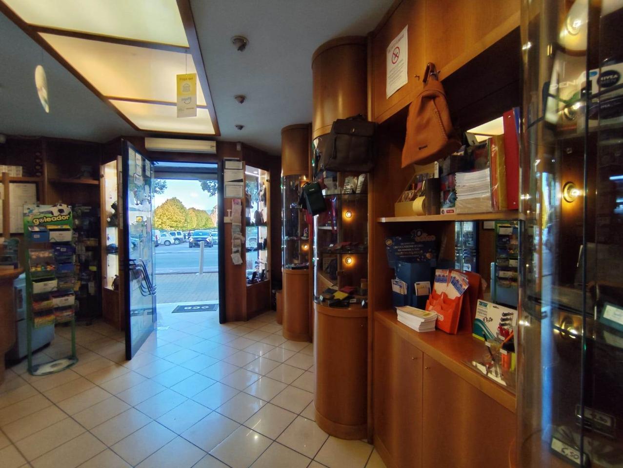 Negozio in Via Tuderte, Narni, {3} - Foto 2