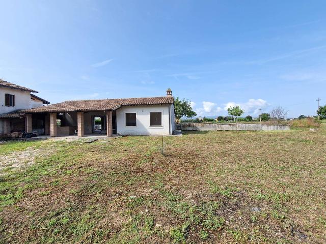 Villa in Via della Meccanica, Spello - Foto 1