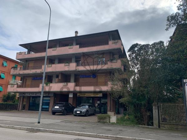 Negozio in Via Roma 58, Bastia Umbra, {3} - Foto 2
