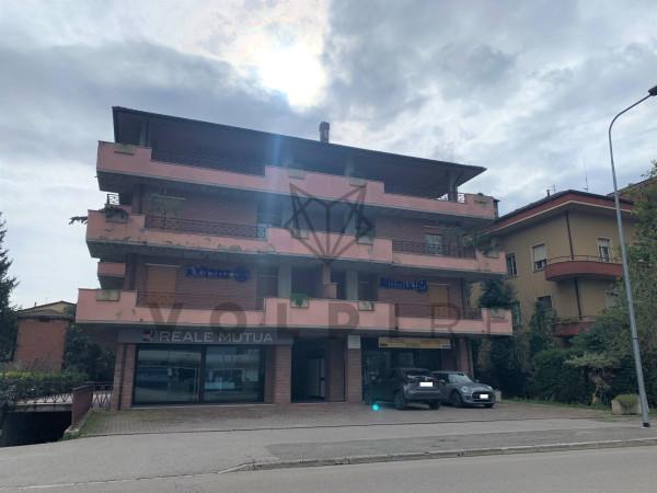 Negozio in Via Roma 58, Bastia Umbra, {3} - Foto 1