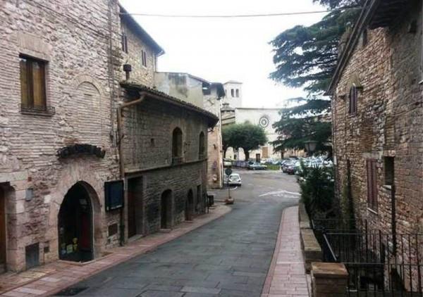 Negozio in , Assisi, {3} - Foto 1