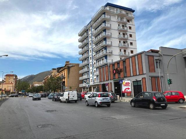 Geschäft in Corso Calatafimi 693, Palermo - Foto 1