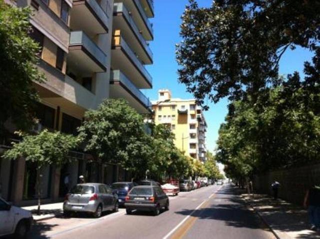 Geschäft in Via Generale Carlo Alberto dalla Chiesa 10, Palermo - Foto 1