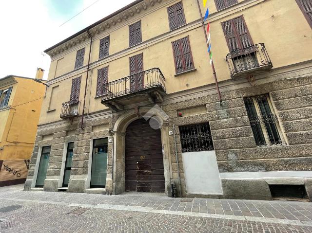 4-room flat in Via Bidone 23, Voghera - Photo 1