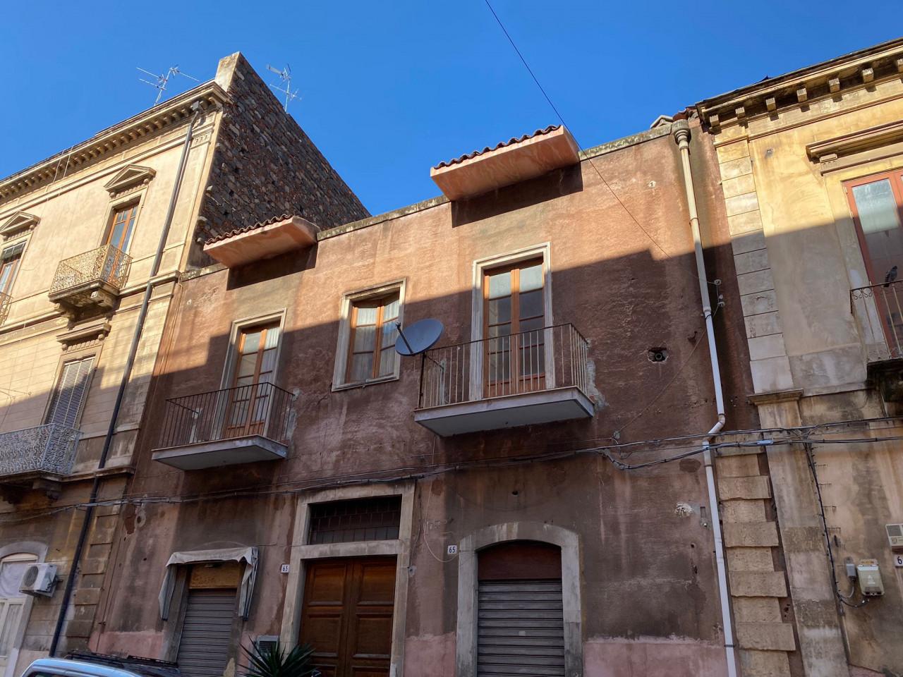 Palazzo in vendita a Catania