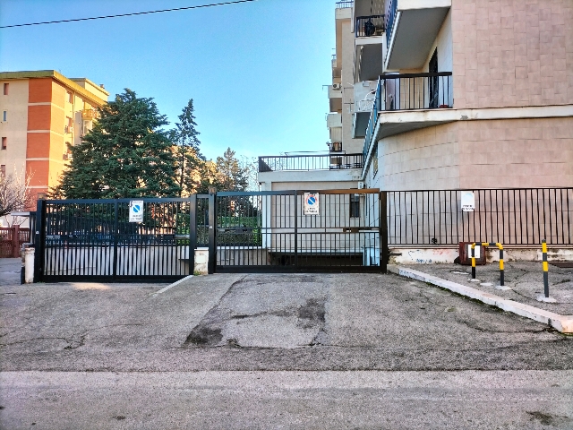 Box in Via Lucera 96, Foggia - Foto 1