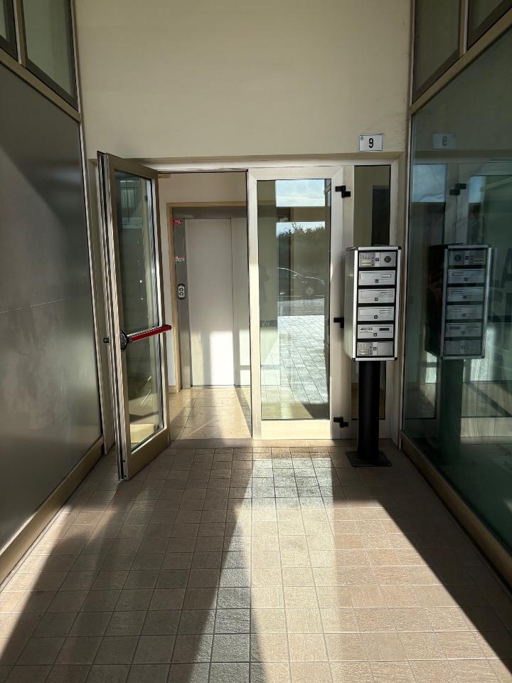 Ufficio in Via Enrico Mattei 9, Savignano Sul Rubicone, {3} - Foto 2
