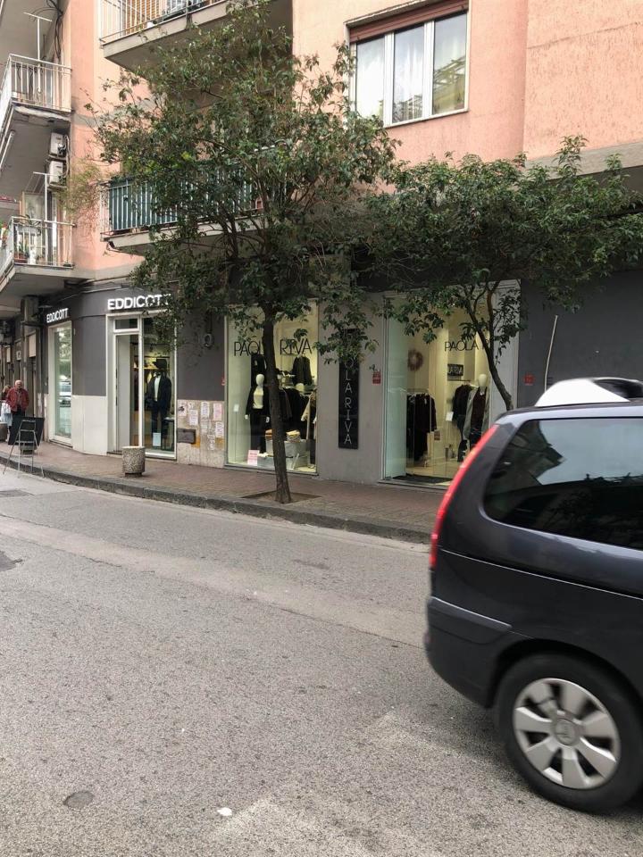 Negozio in Via Trento, Salerno, {3} - Foto 2