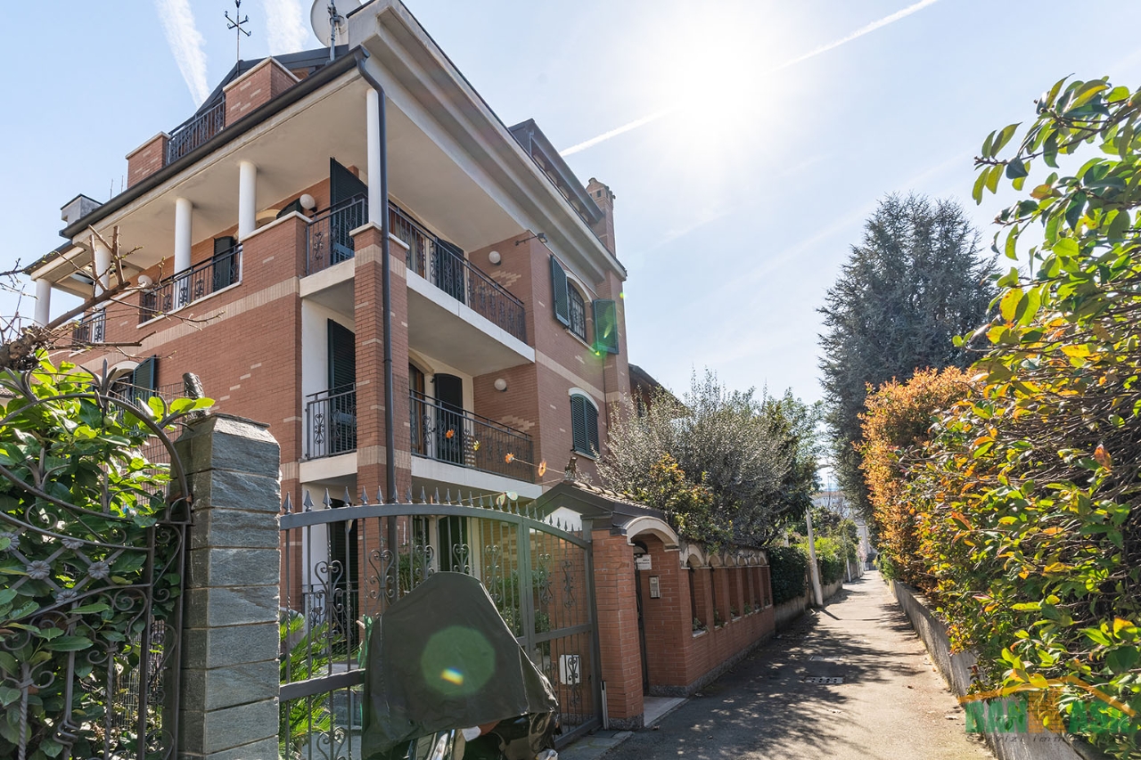 Villa unifamiliare in vendita a Milano