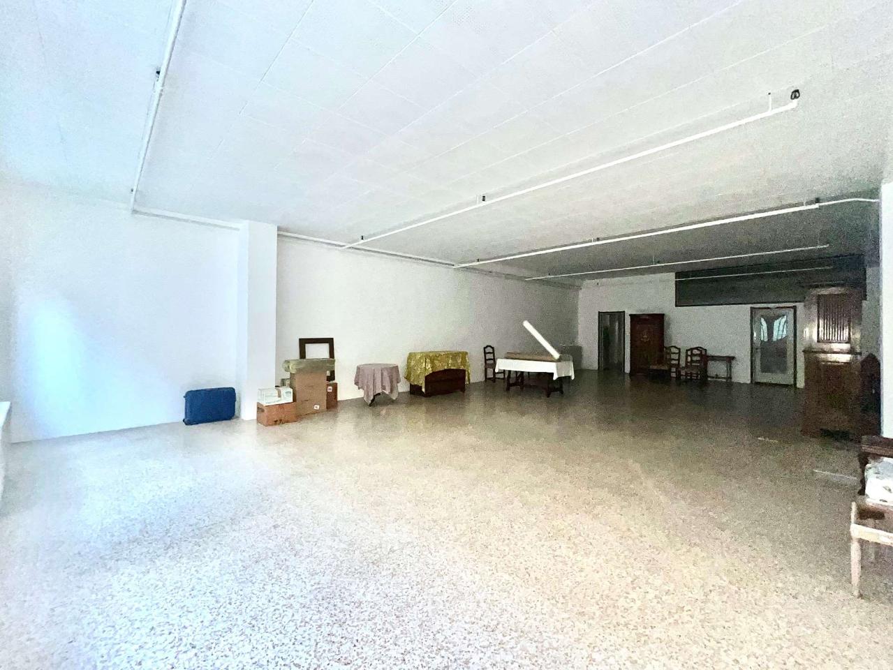 Magazzino in Via Garibaldi, Varese, {3} - Foto 1