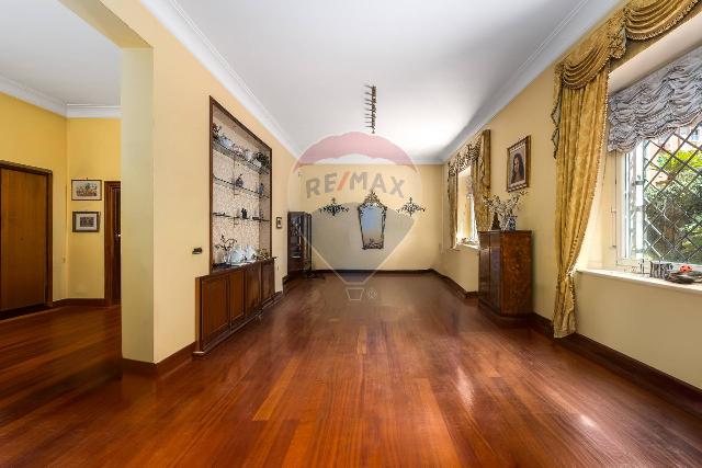 Apartament in Via Barnaba Oriani 71, 73, Roma - Photo 1