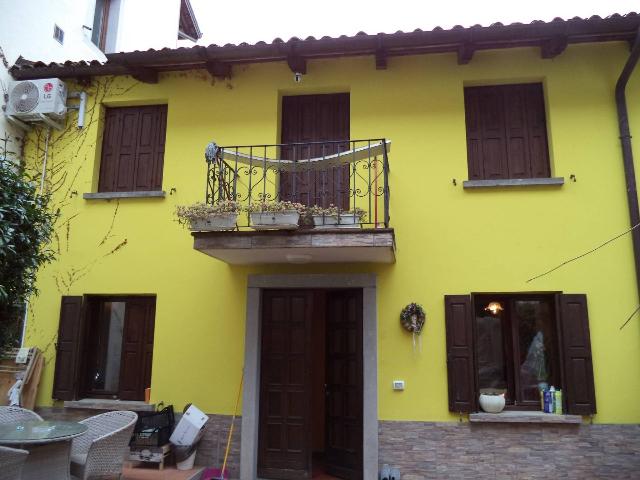 Mansion in {3}, Via Gemona - Photo 1