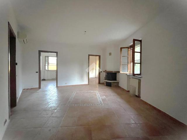 Vierzimmerwohnung in Via della Vecchia Tabaccaia 43, Collesalvetti - Foto 1