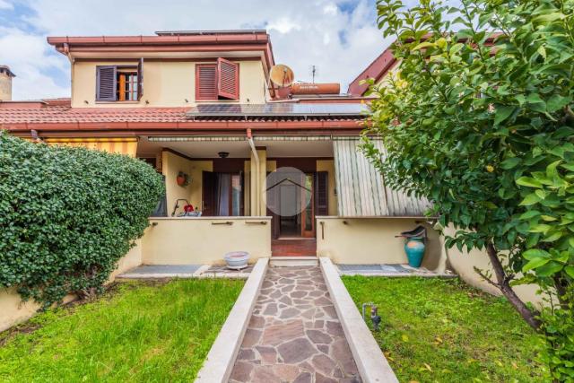 Villa a schiera in Via Poggio Fiorito 5, Guidonia Montecelio - Foto 1