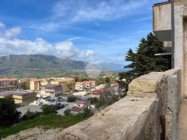 Casa indipendente in Via Ugo Foscolo 15, Alcamo - Foto 1